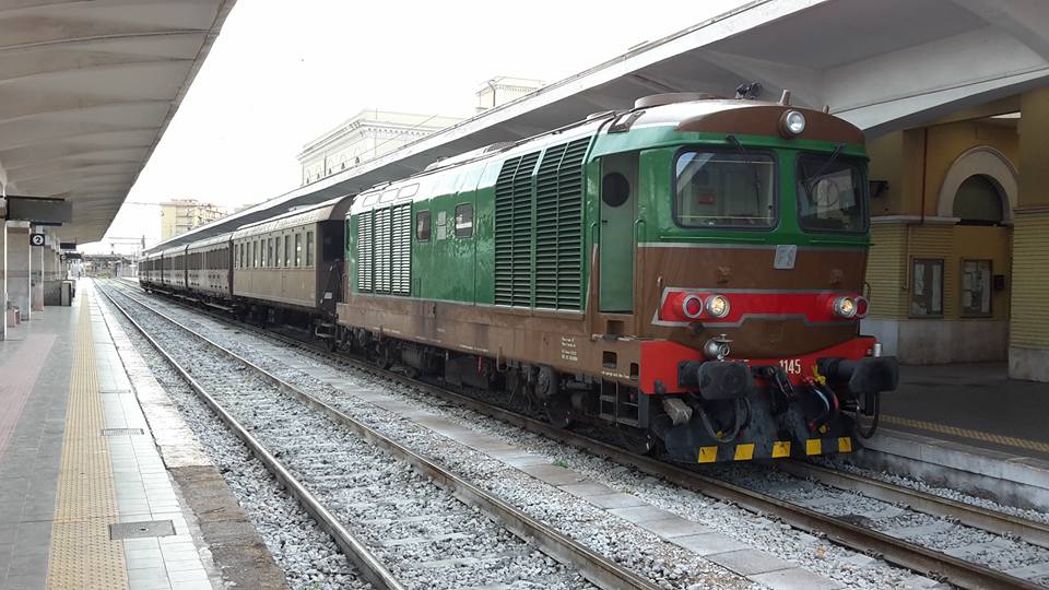 Torna il treno storico Taranto-Bari con carrozze anni ’30